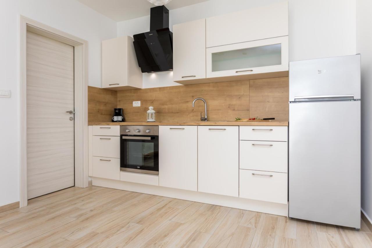 Apartments Jelena Вантачичи Екстериор снимка