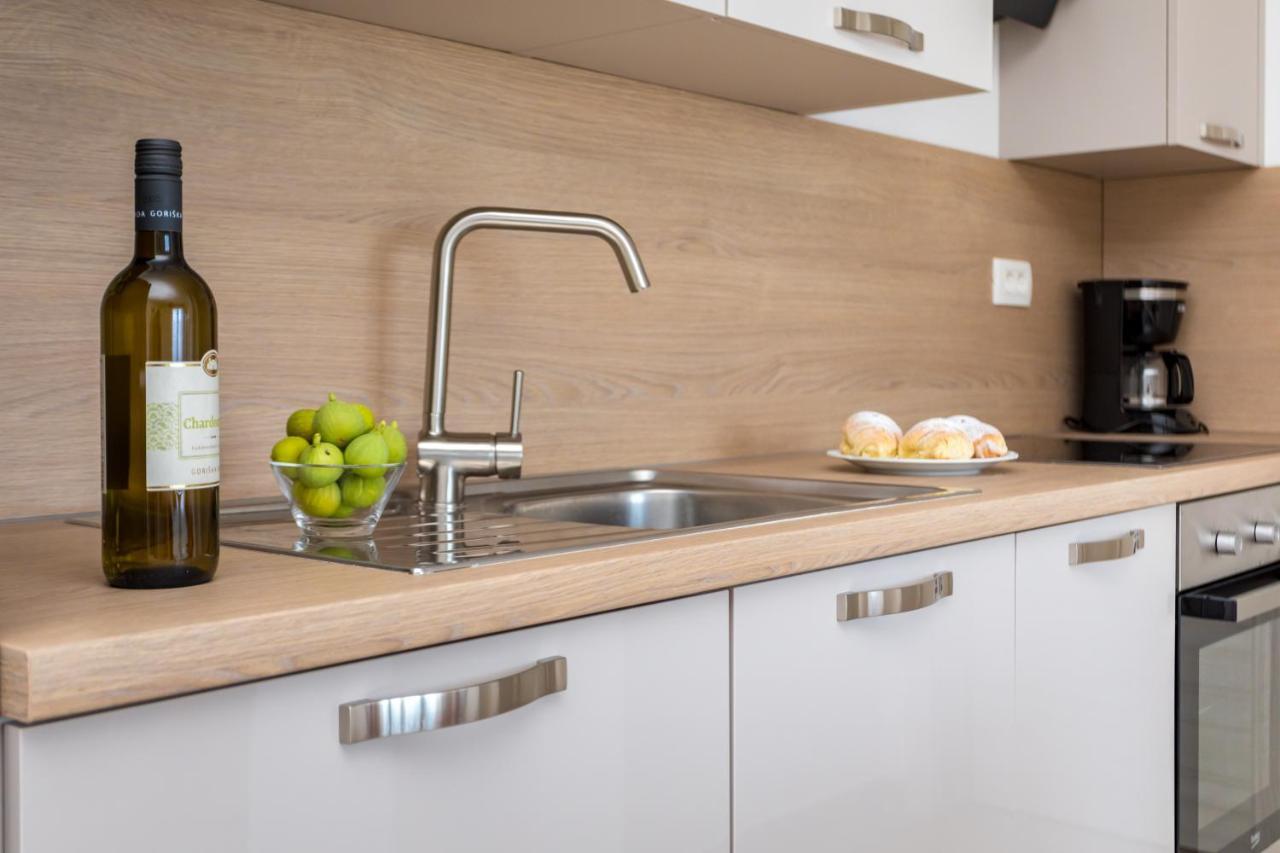 Apartments Jelena Вантачичи Екстериор снимка