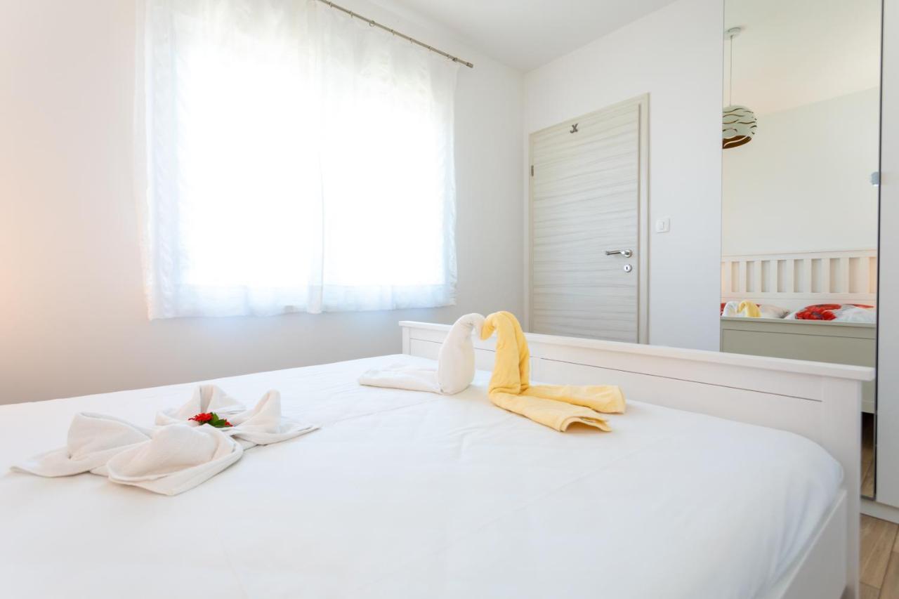 Apartments Jelena Вантачичи Екстериор снимка