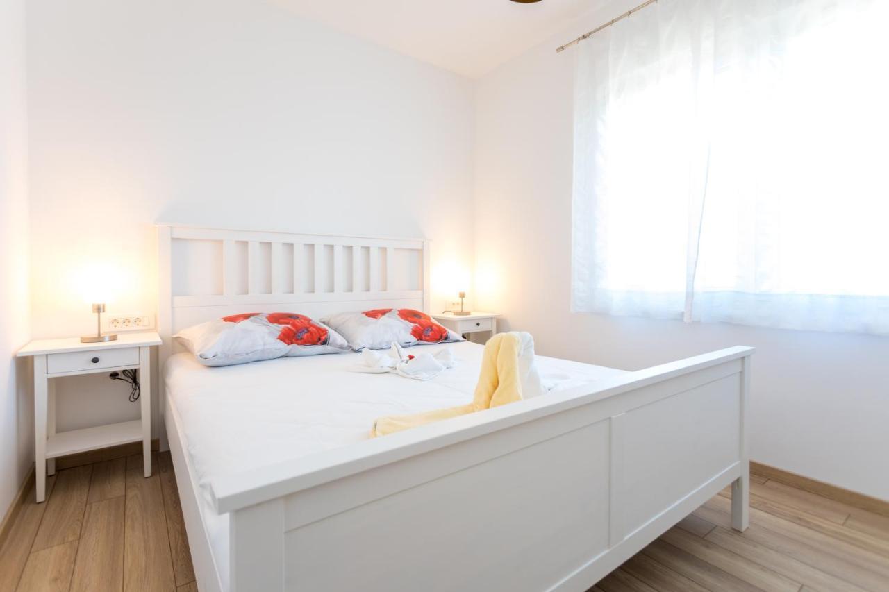 Apartments Jelena Вантачичи Екстериор снимка
