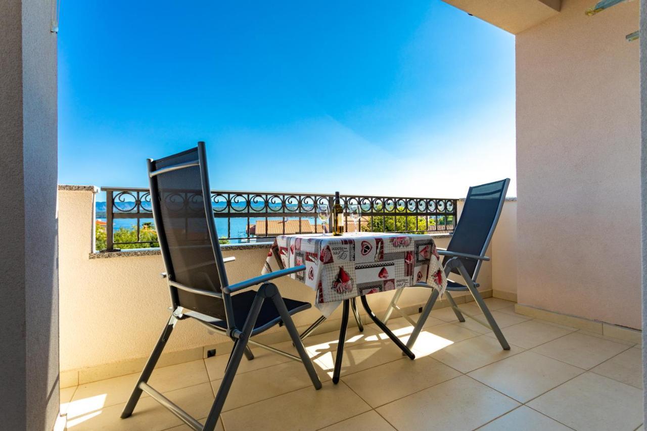Apartments Jelena Вантачичи Екстериор снимка