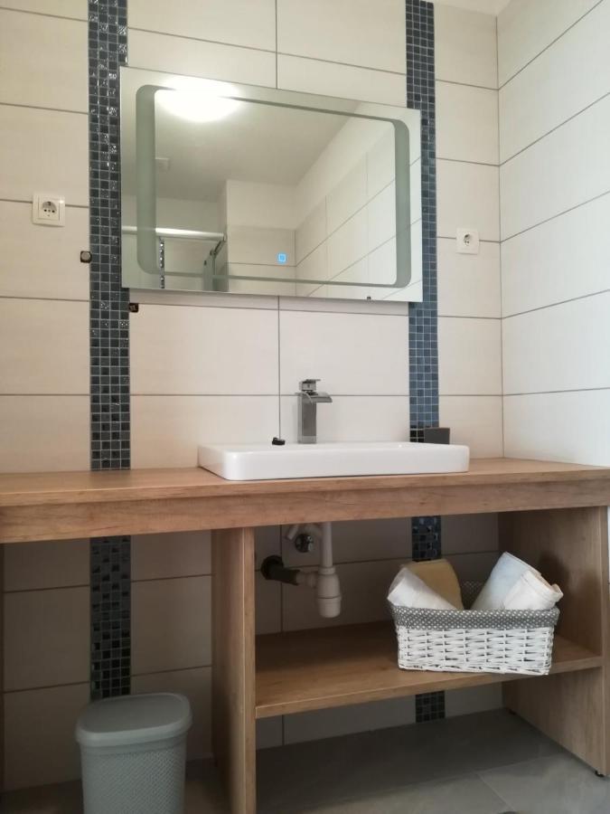 Apartments Jelena Вантачичи Екстериор снимка